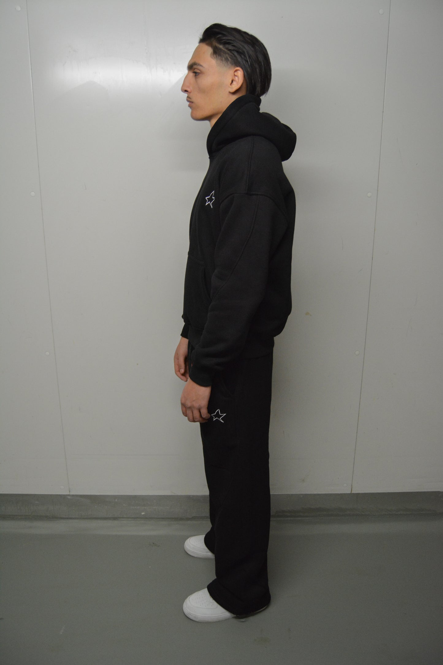 RUNNA HOODIE - BLACK
